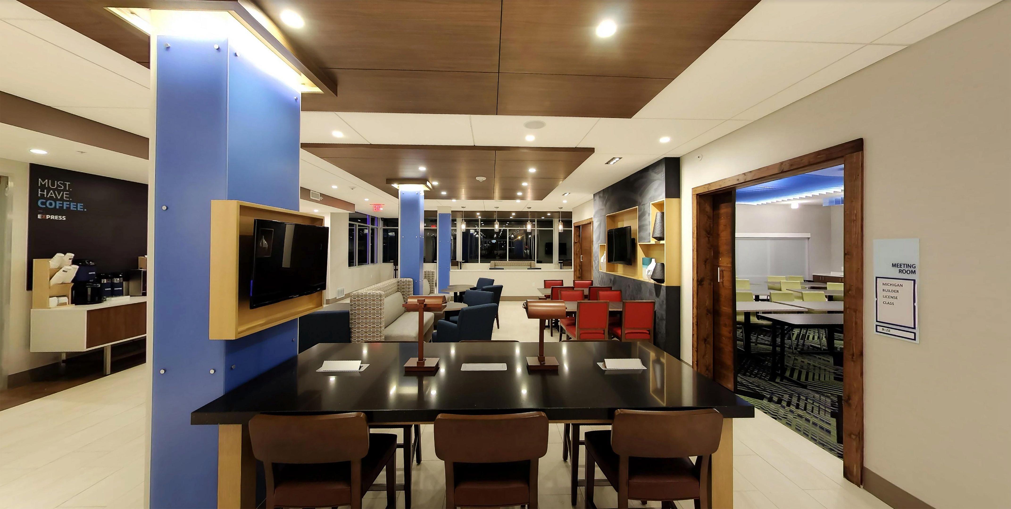 Holiday Inn Express & Suites - Detroit Northwest - Livonia By Ihg Exterior foto